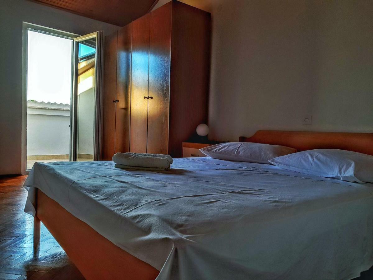 Apartments Ribaric Palit Exterior photo